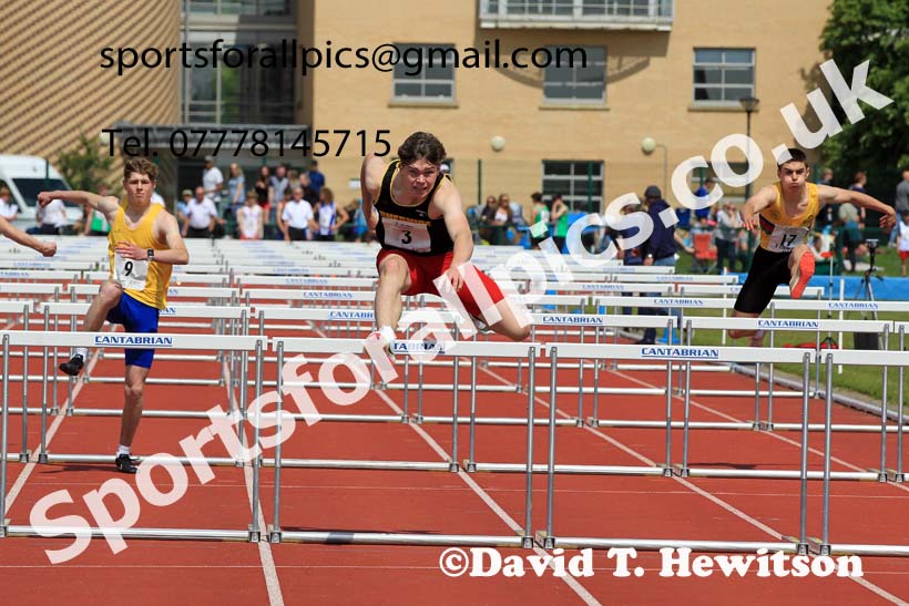 Mens U-17s and Boys U-15s Hurdles, 2022 Northern Inter Counties U17s and U15s Track and Field, York, Thursday, June 2nd. Photo: David T. Hewitson/Sports for All Pics